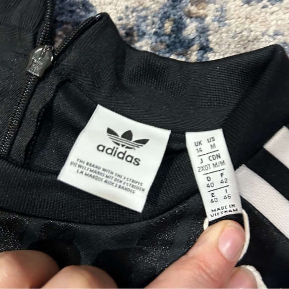 NWT Adidas Black & White Stripe Short Sleeve Bodysuit Size Medium - Picture 8 of 12